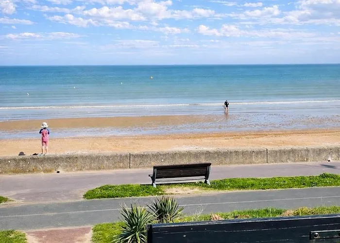 Le Lagon De Leon Escapade A Deux En Front De Mer, Avec Acces Direct Et Privatif A La Plage, Sur La Promenade Marcel Proust A (adults Only) Apartment