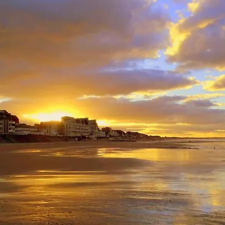 Le Lagon de Léon Escapade à deux en front de mer, avec accès direct et privatif à la plage, sur la Promenade Marcel Proust à Cabourg *