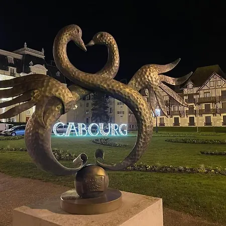 Apartamento Le Lagon De Léon, Escapade à Deux En Front De Accès Direct Et Privatif à La Plage&promenade Marcel Proust Cabourg