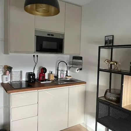 Studio Le Lagon De Leon Elegant Petit Cocon En Bord De Mer Pour Deux Avec Acces Prive A La Plage Et A La Promenade Marcel Proust A Deux Pas Du Centre De Cabourg (Adults Only) Apartment
