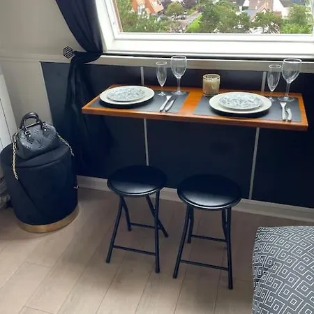 Studio Le Lagon De Leon Elegant Petit Cocon En Bord De Mer Pour Deux Avec Acces Prive A La Plage Et A La Promenade Marcel Proust A Deux Pas Du Centre De Cabourg (Adults Only) Apartment Cabourg