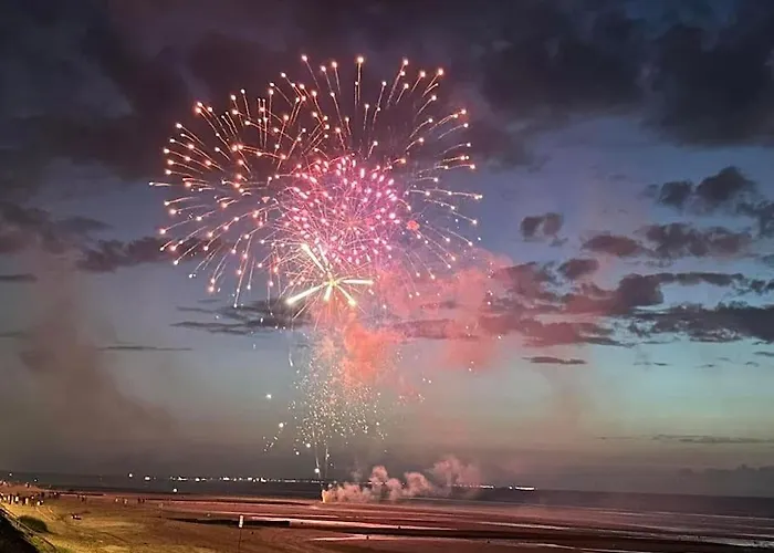 Lägenhet Le Lagon De Leon Escapade A Deux En Front De Mer, Avec Acces Direct Et Privatif A La Plage, Sur La Promenade Marcel Proust A (adults Only) Cabourg