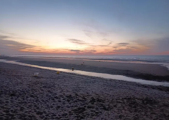 Le Lagon De Leon Escapade A Deux En Front De Mer, Avec Acces Direct Et Privatif A La Plage, Sur La Promenade Marcel Proust A (adults Only) Lägenhet Cabourg