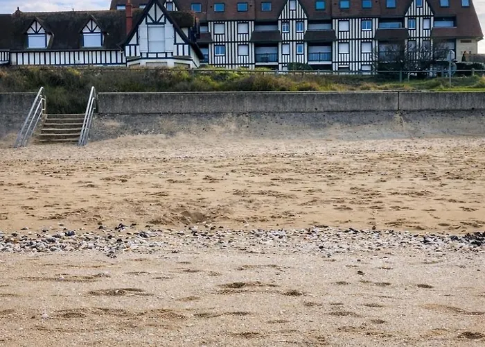 Lägenhet Le Lagon De Leon Escapade A Deux En Front De Mer, Avec Acces Direct Et Privatif A La Plage, Sur La Promenade Marcel Proust A (adults Only)